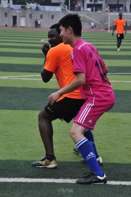 级司职边锋陈瀚16号,2007级司职前腰舒升20号,2013级司职边锋张硕9号